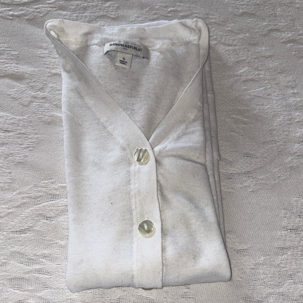 Banana Republic Women's White Cardigan Sweater Gently Loved S - Picture 10 of 10